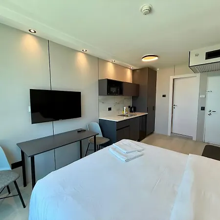 C Tower Apartments Netanya Exterior photo