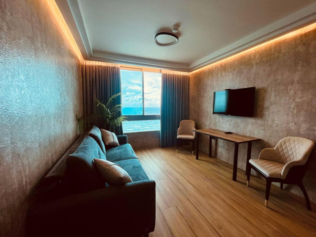C Tower * Netanya