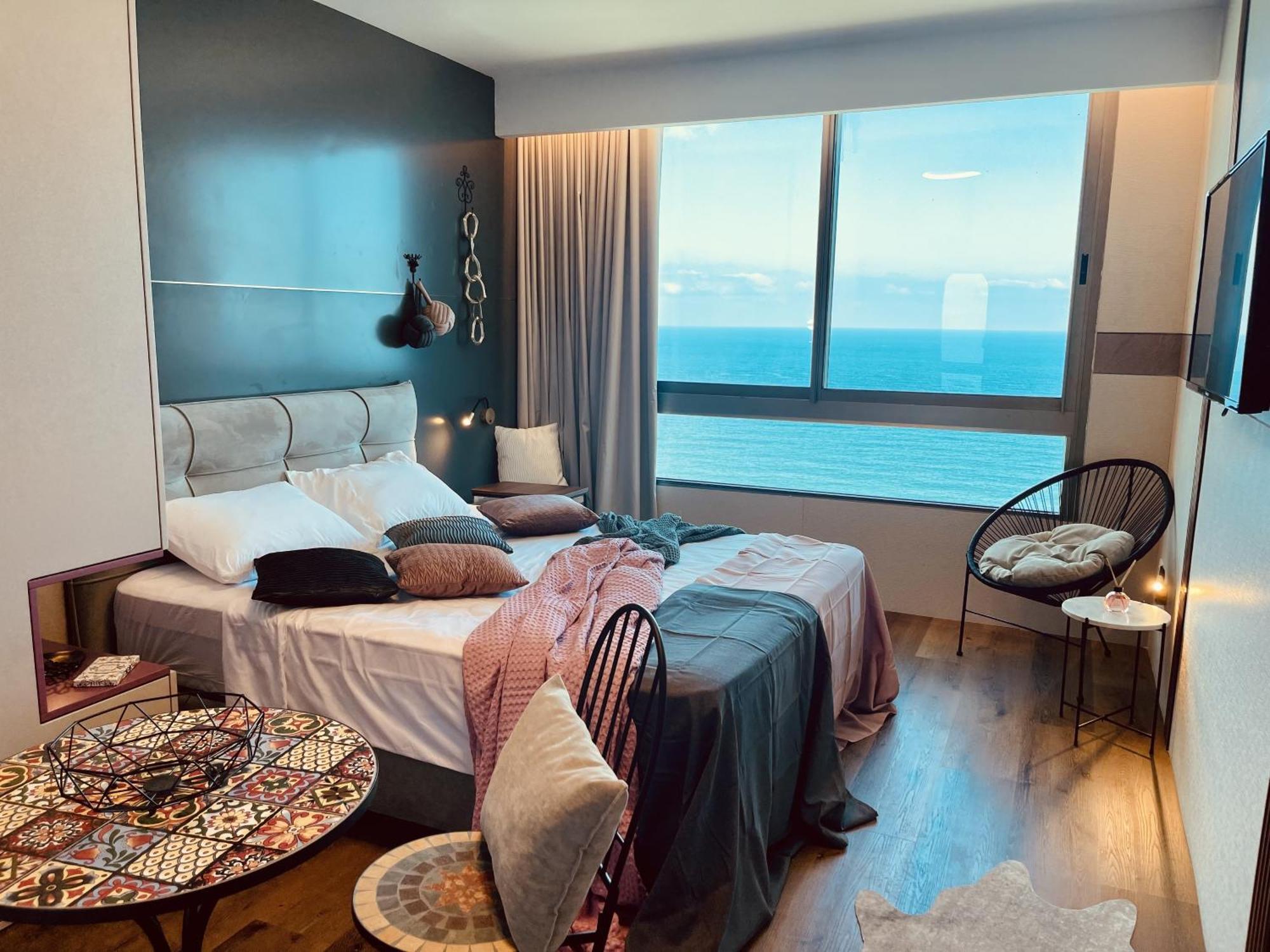 C Tower Apartment Netanya