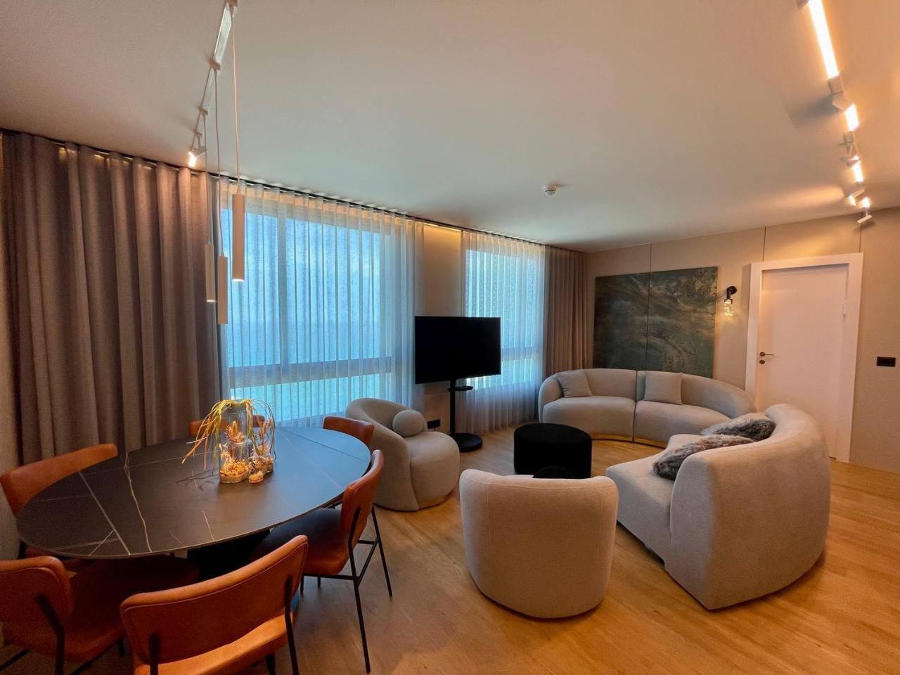 Apartment C Tower *